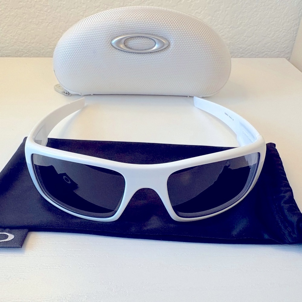 Oakley Crankshaft white sunglasses sport